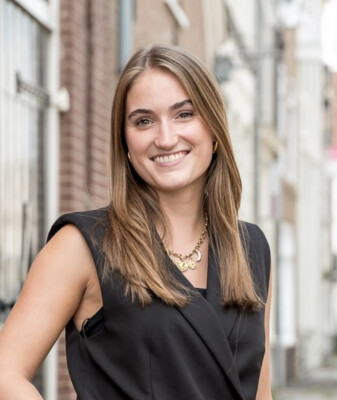 Julia zoekt een Kamer / Studio / Huurwoning / Appartement in Haarlem